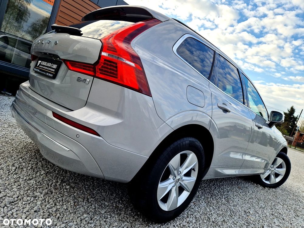 Volvo XC 60 B4 D Plus Bright - 32