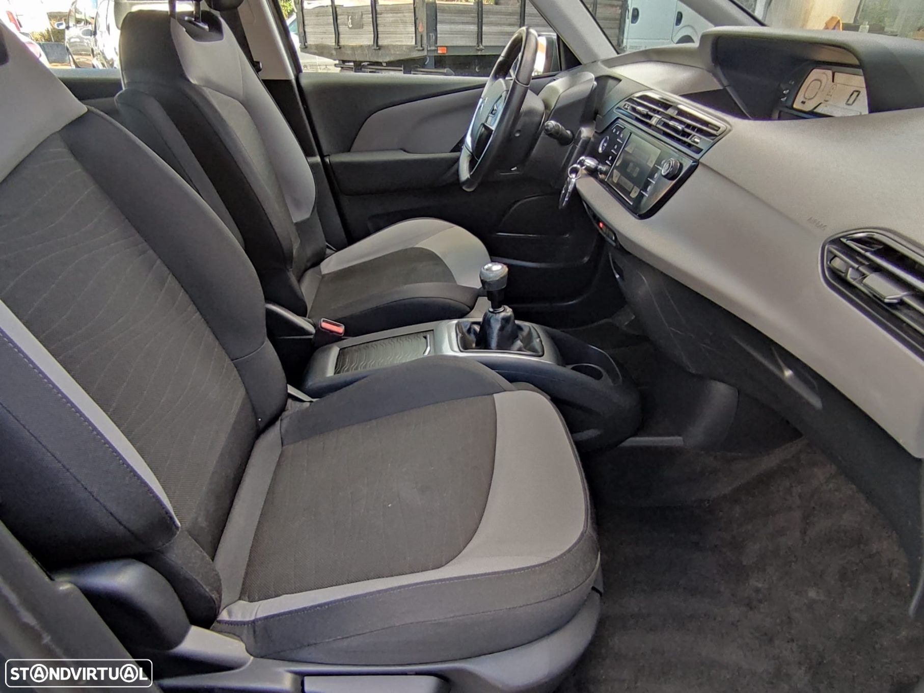 Citroën C4 Picasso - 12