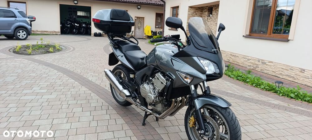 Honda CBF - 8