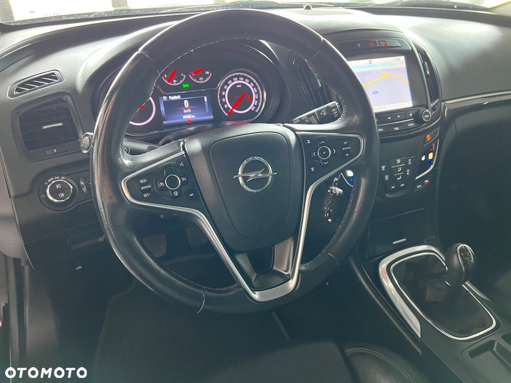Opel Insignia - 13