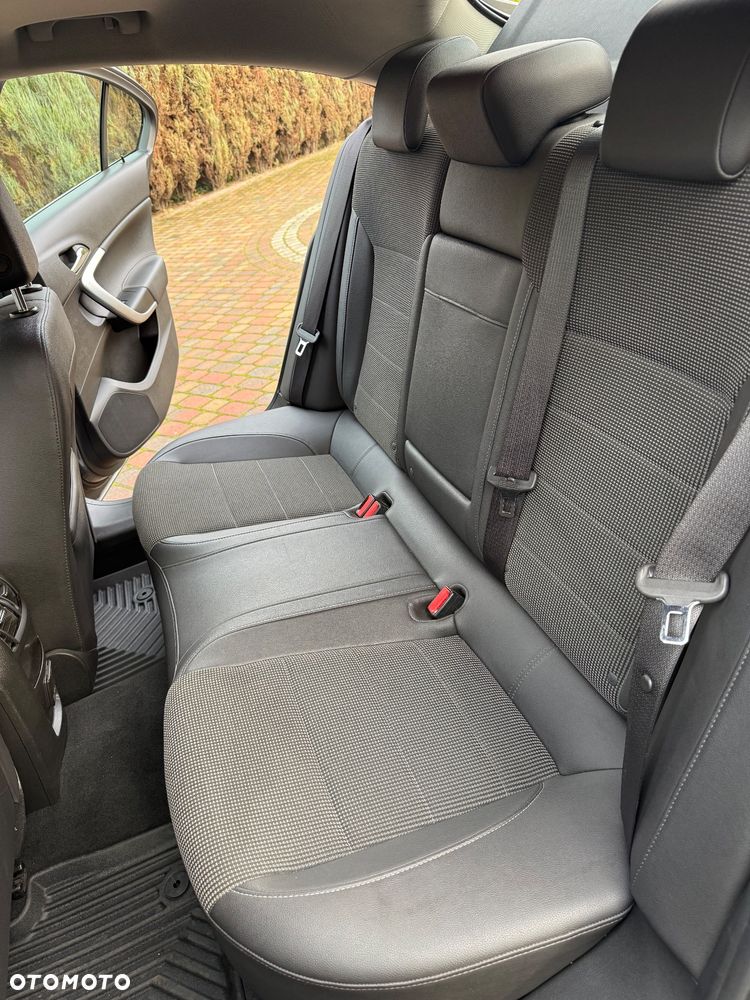 Opel Insignia 2.0 CDTI - 11