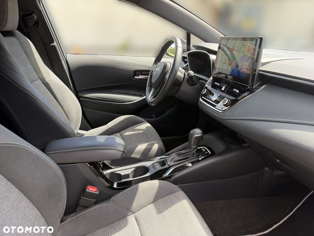 Toyota Corolla 1.8 Hybrid Style - 12