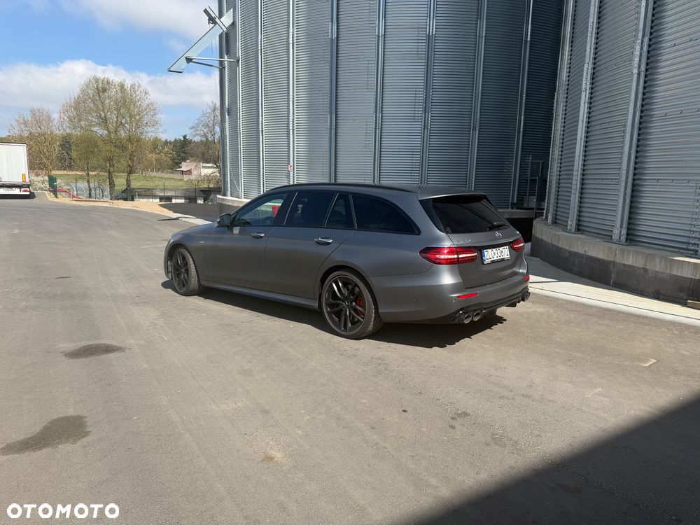 Mercedes-Benz Klasa E AMG 53 4-Matic+ - 3