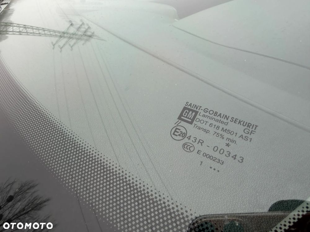 Opel Corsa 1.4 16V Cosmo - 6