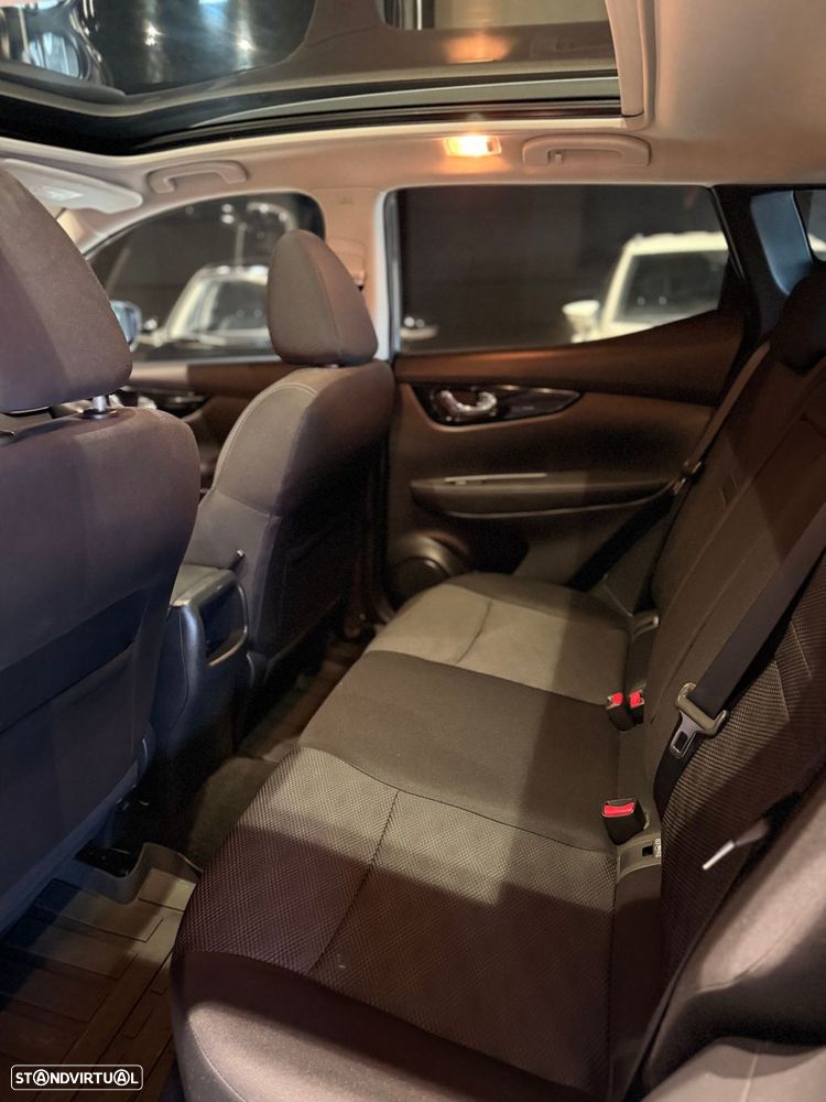 Nissan Qashqai 1.2 DIG-T 360 Xtronic - 37