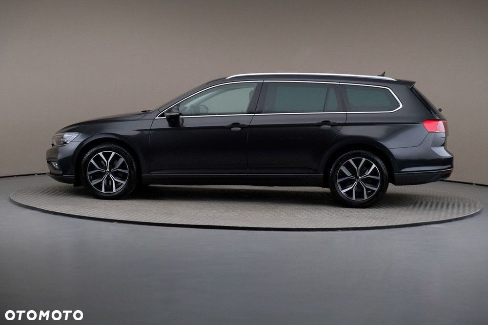 Volkswagen Passat Variant 2.0 TDI SCR Business DSG - 4