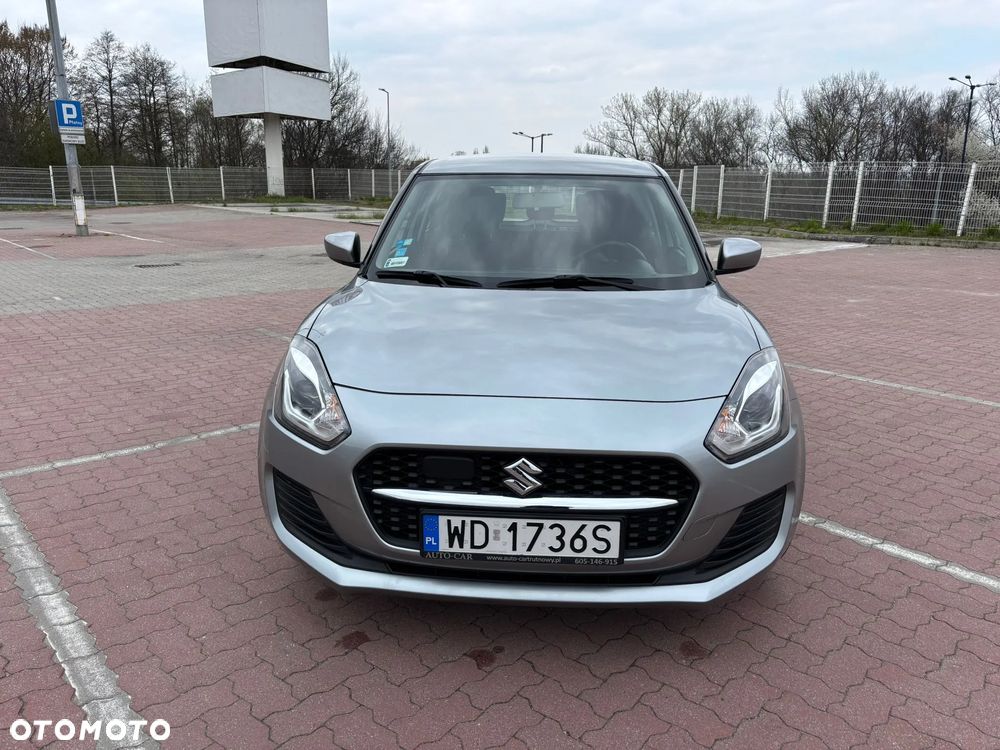 Suzuki Swift 1.2 Dualjet SHVS Premium CVT - 2