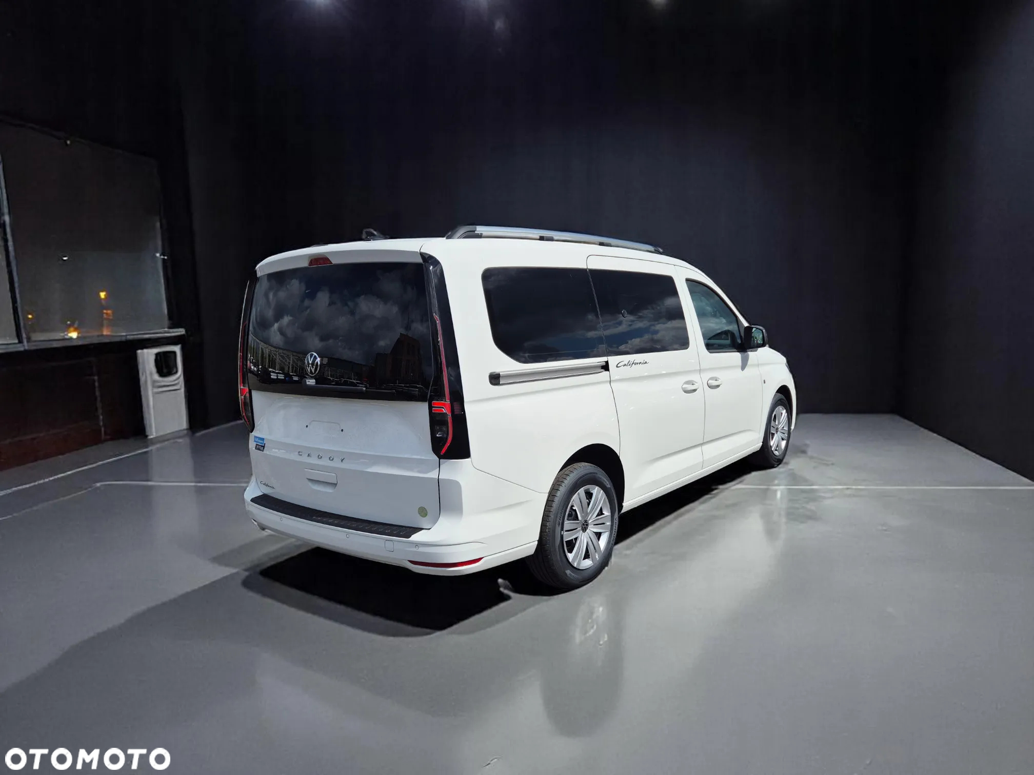 Volkswagen Caddy Maxi 2.0 TDI DSG - 9