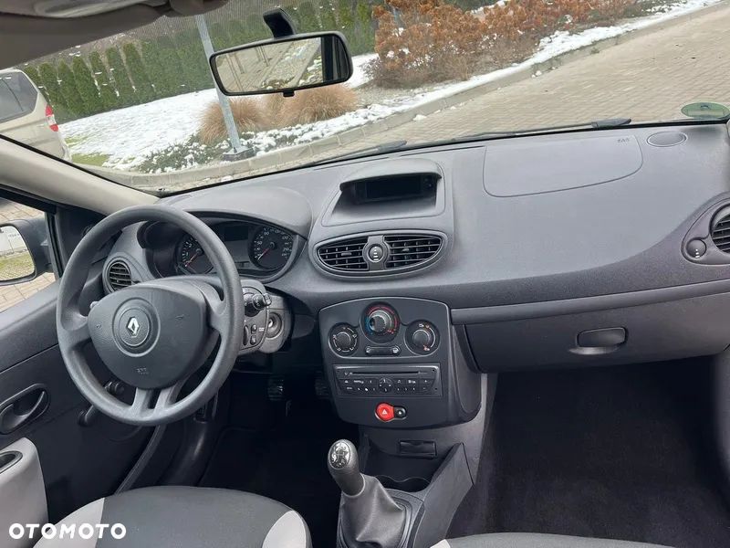 Renault Clio 1.2 16V Arctica - 7