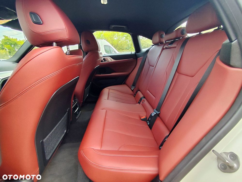 BMW i4 80.7kWh eDrive 40 M Sport - 8