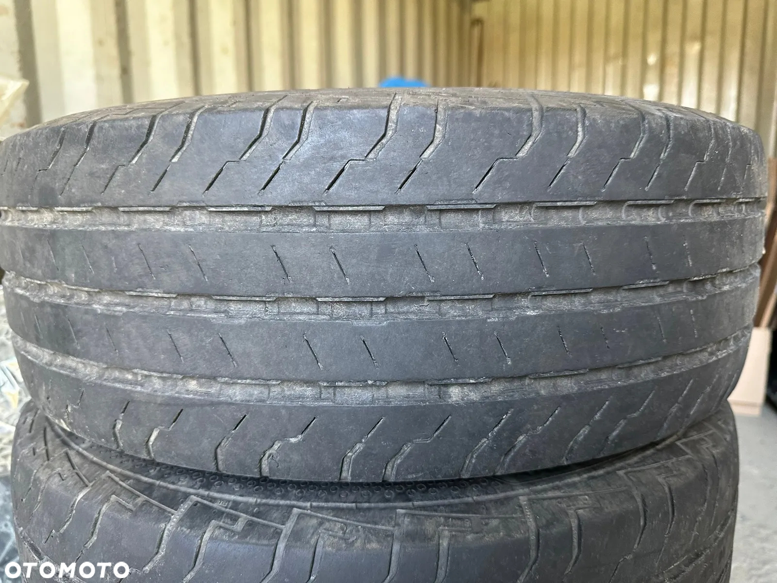 Continental 215/65R16C ContiVanContact 100 Lato do busa wzmocnione Stan BDB - 2