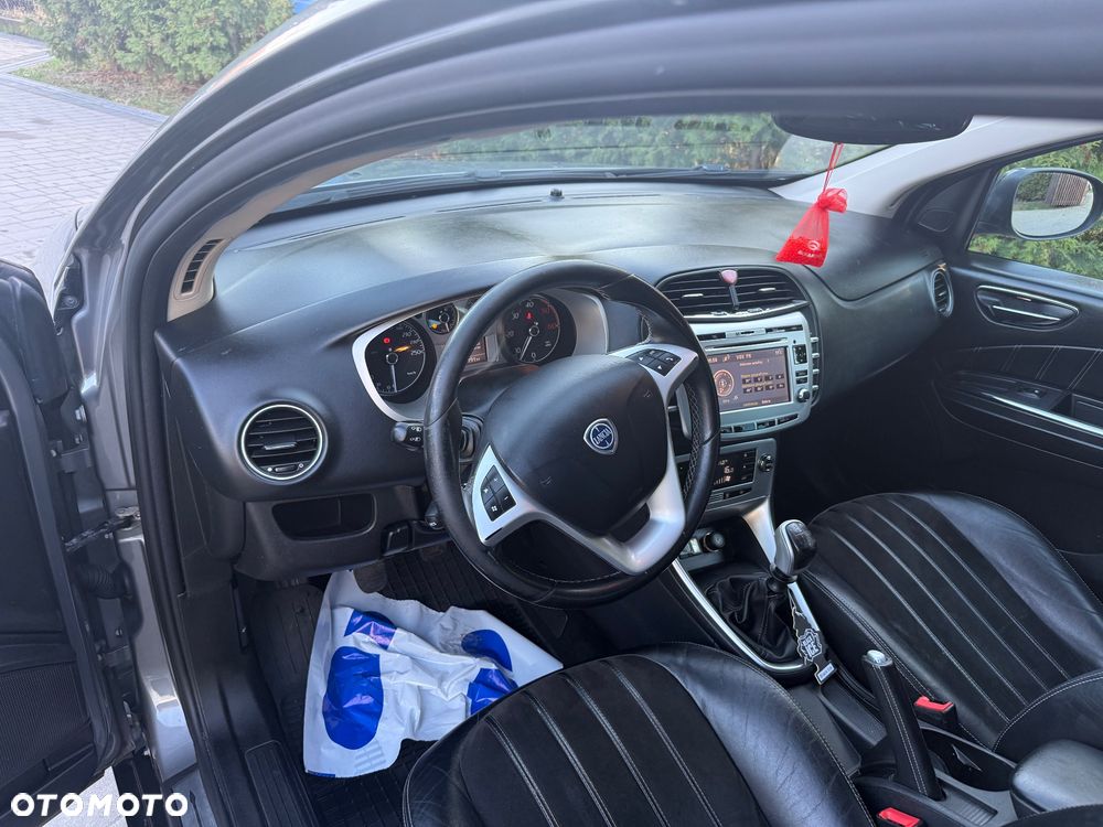Lancia Delta 1.6 MultiJet 16v Silver - 5