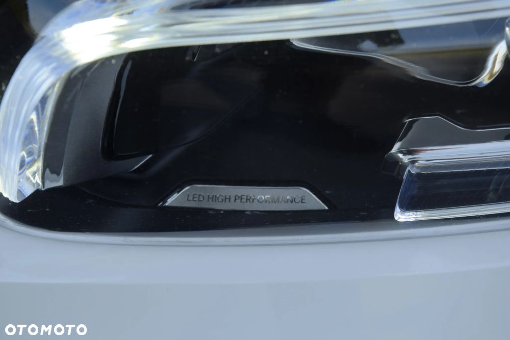 Mercedes-Benz GLB - 34