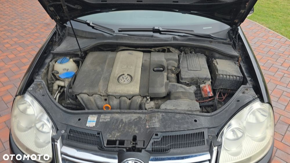 Volkswagen Jetta - 8