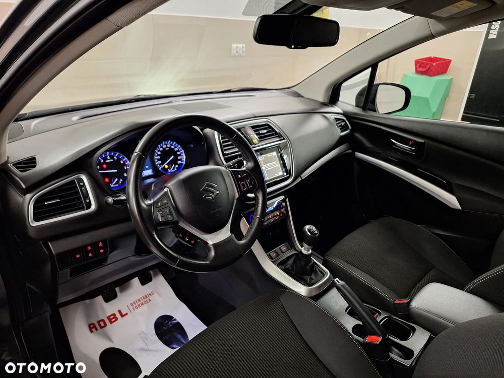 Suzuki SX4 S-Cross - 17