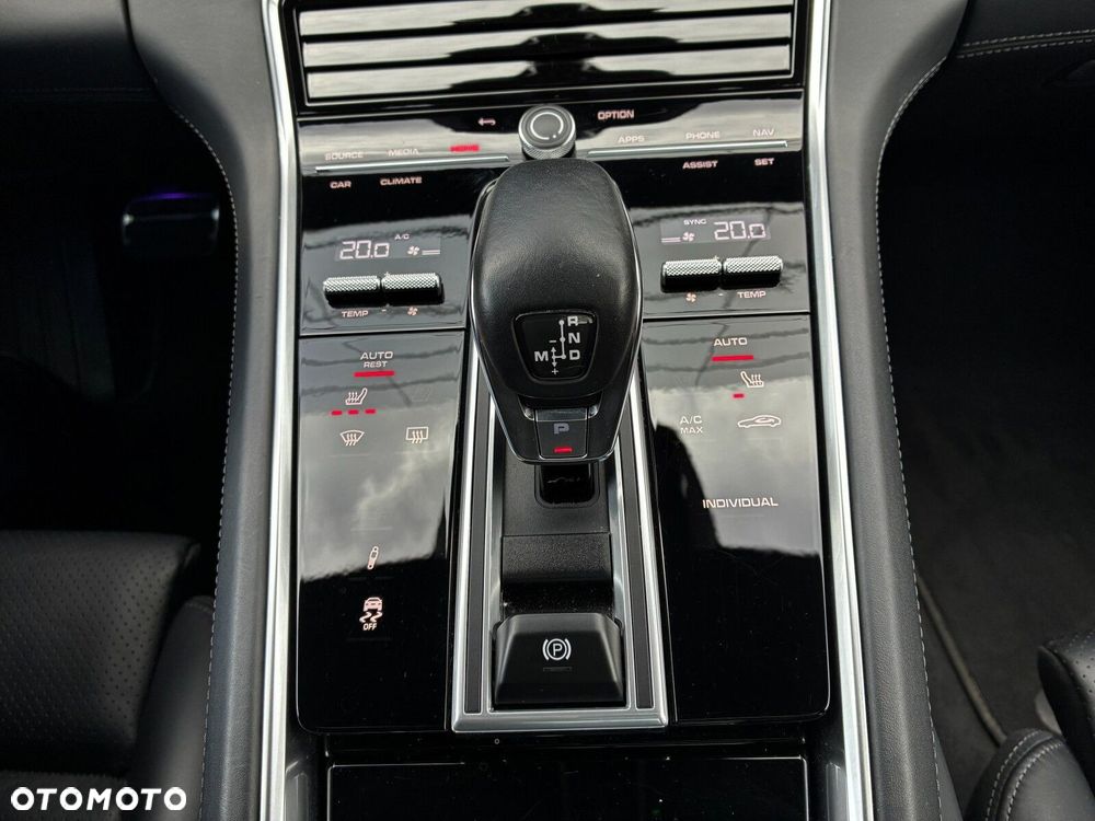 Porsche Panamera - 20