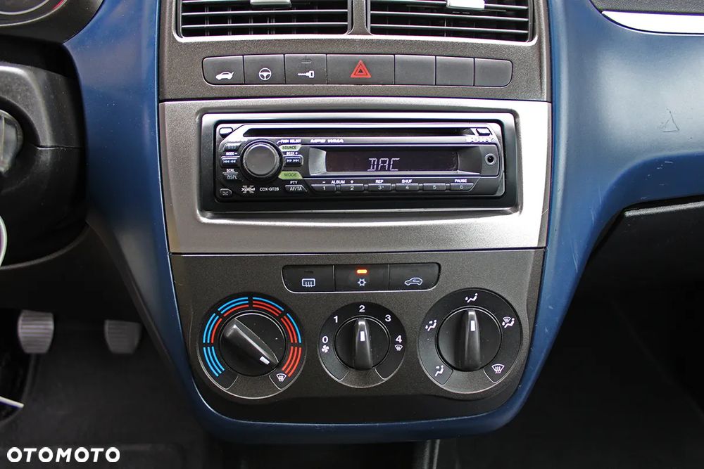 Fiat Grande Punto 1.4 8V - 28
