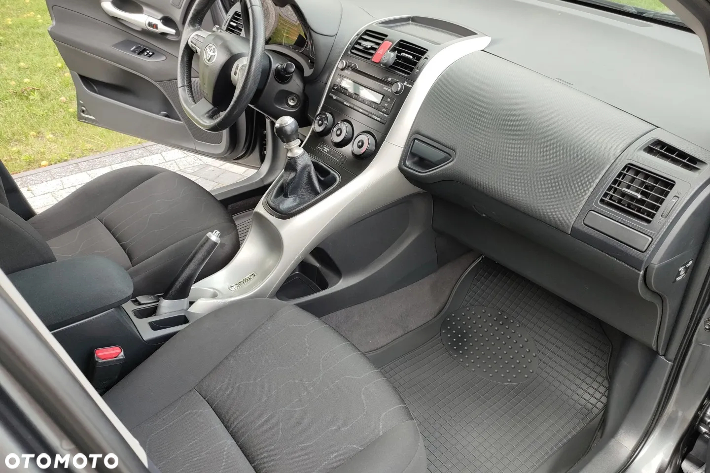 Toyota Auris 1.33 VVT-i Life - 12