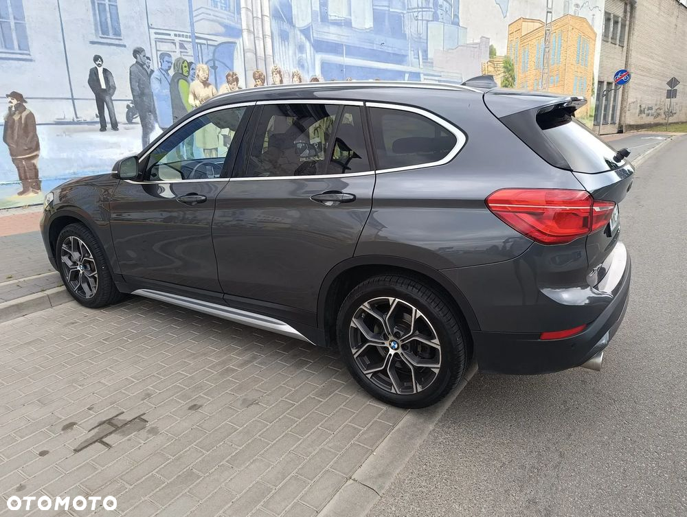 BMW X1 xDrive25i Sport Line - 15