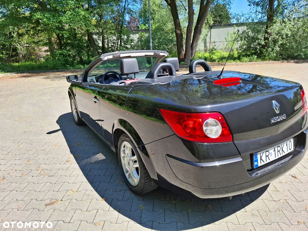 Renault Megane 2.0 16V Dynamique - 3