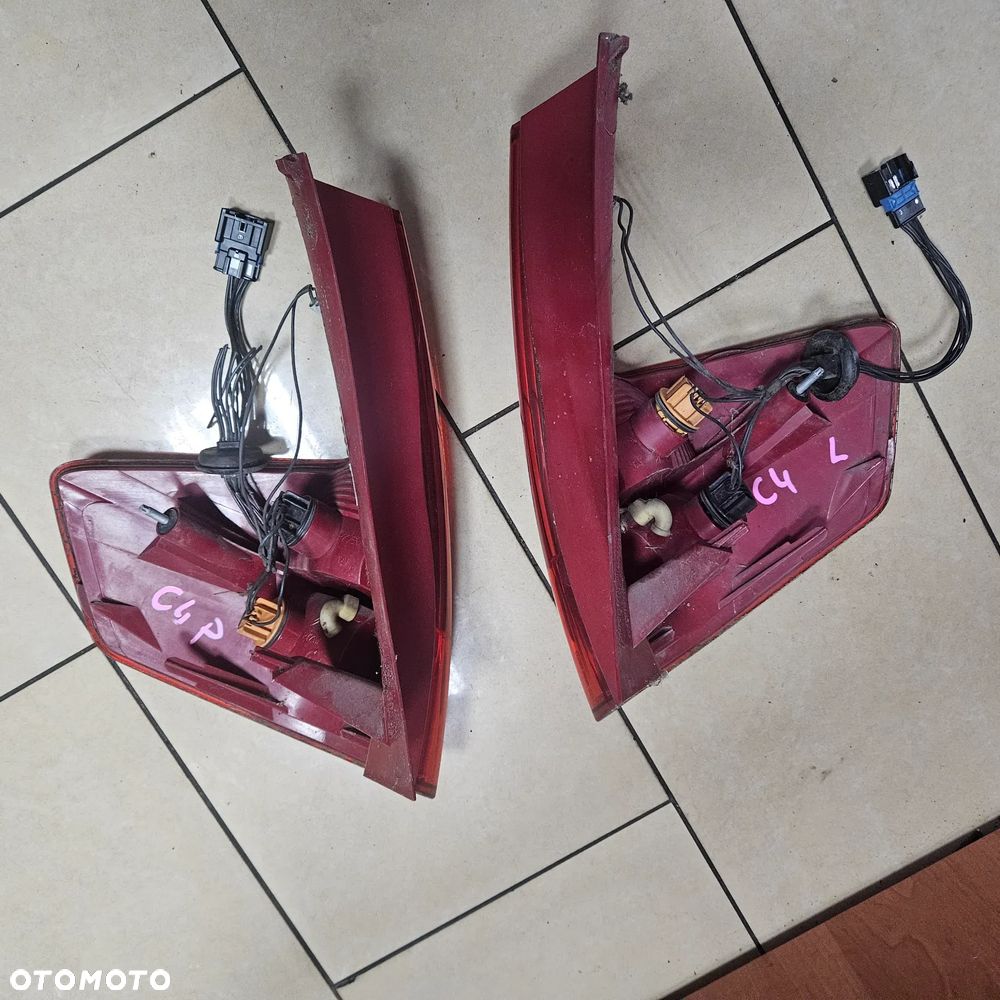 Lampa /  lampy / tył prawa lewa / Citroen C4 - 3