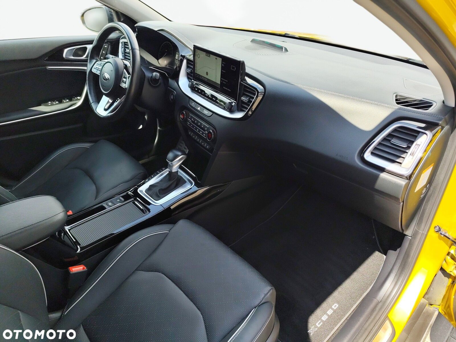 Kia XCeed - 23