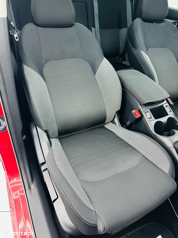 Nissan Qashqai 1.2 DIG-T Xtronic N-Connecta - 23