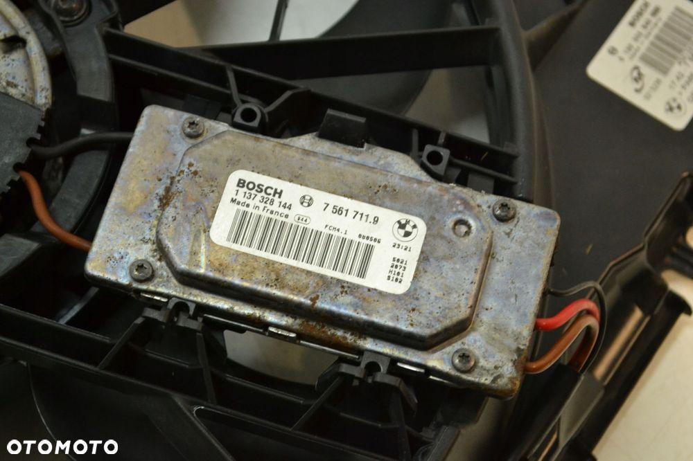 WENTYLATOR CHŁODNICY BMW E90 E91 E87 2.0D 7801993 7561711 - 5