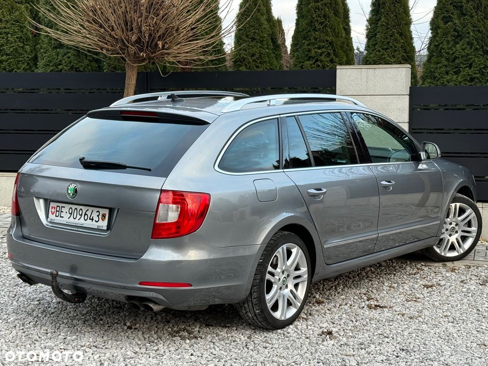 Skoda Superb 3.6 V6 4x4 DSG Ambition - 9