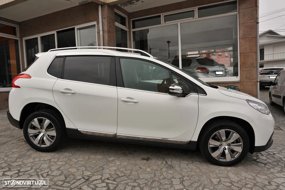 Peugeot 2008 1.6 e-HDi Allure - 4