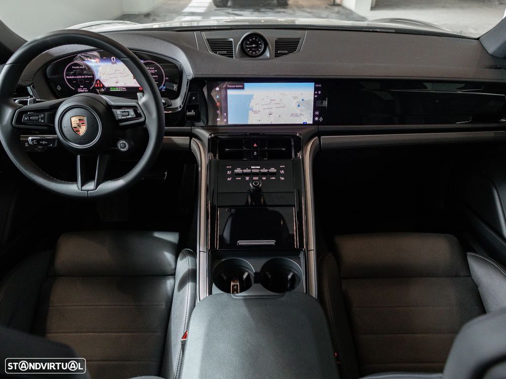 Porsche Panamera 4 E-Hybrid - 23