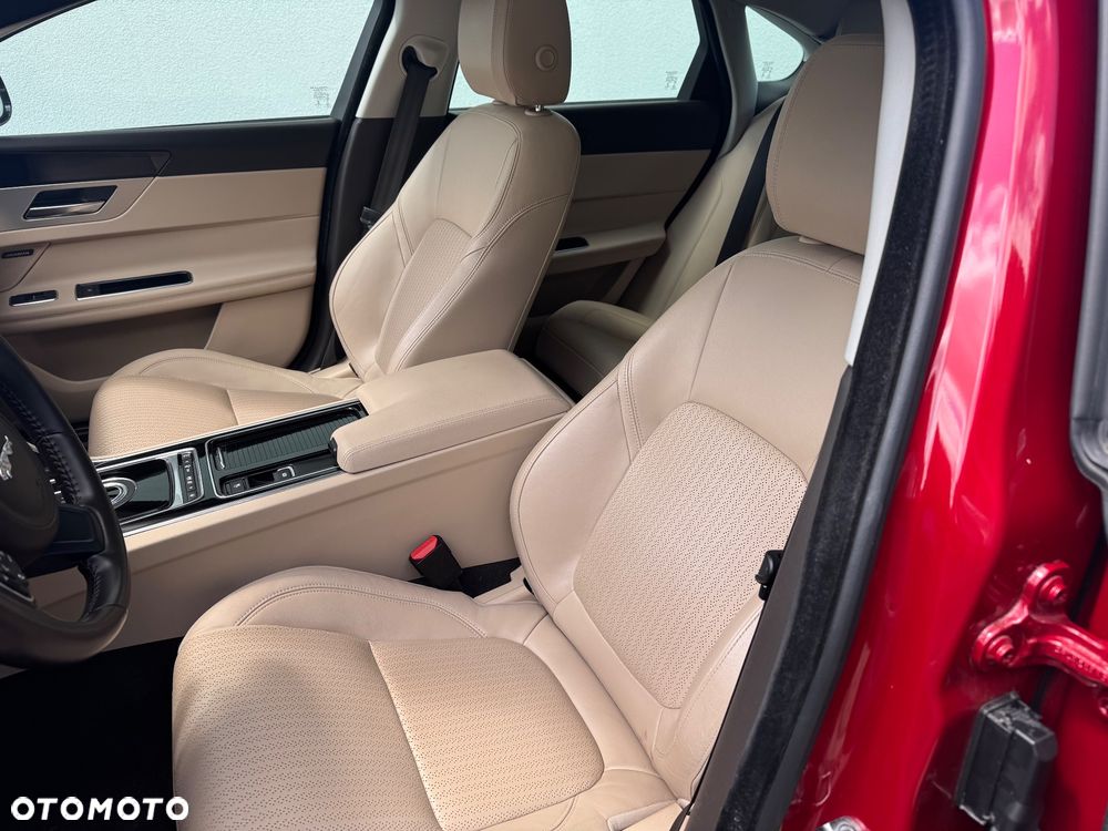 Jaguar XF 3.0 V6 S - 13