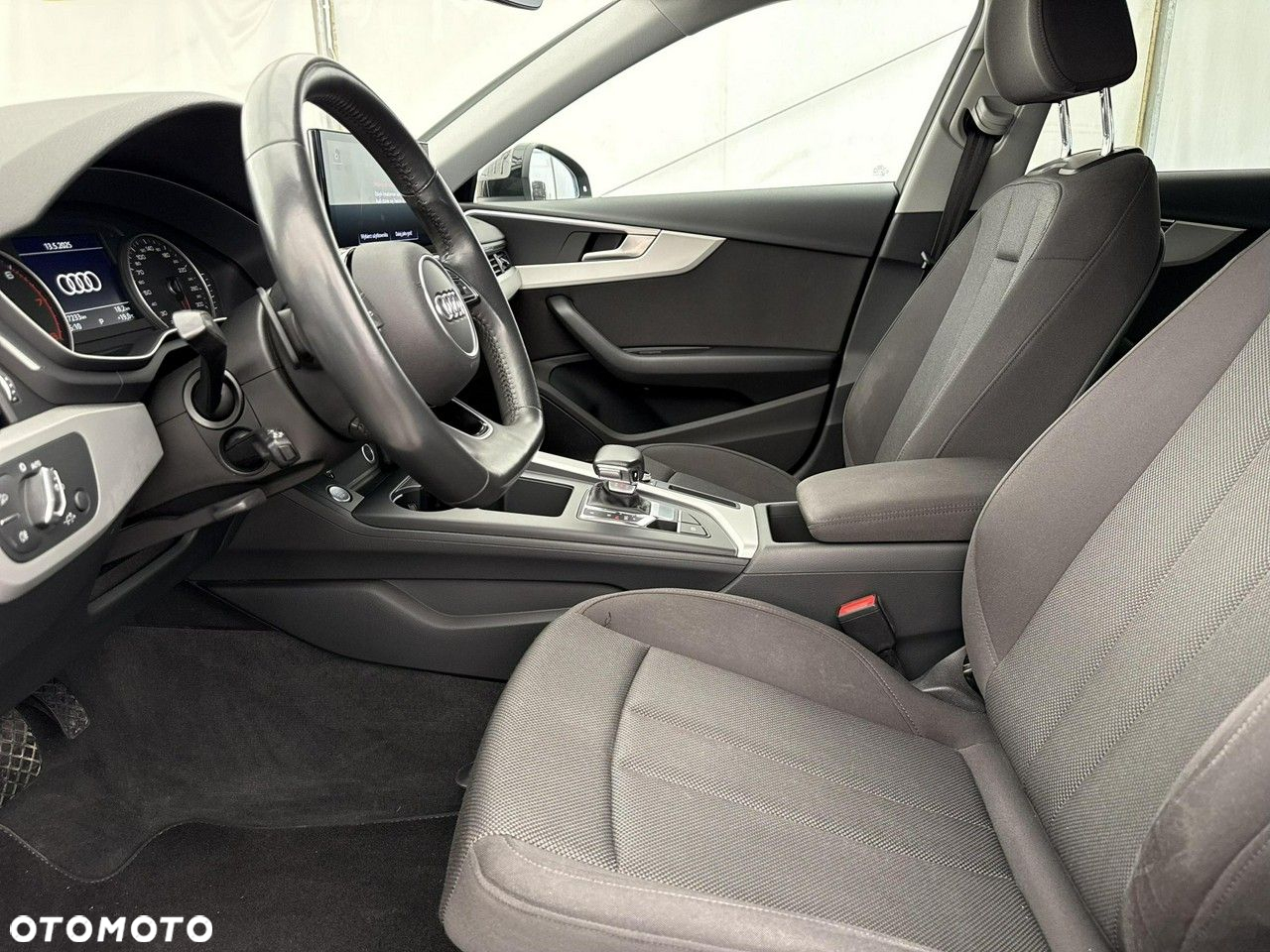 Audi A4 35 TFSI S tronic - 13