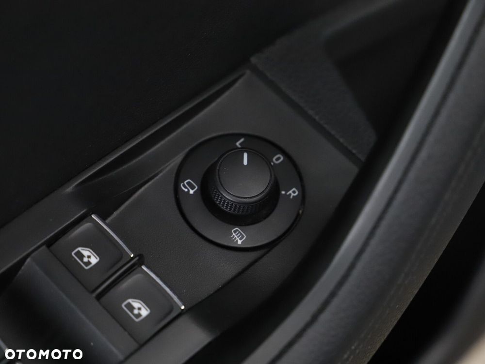 Skoda Superb 2.0 TDI SCR L&K DSG - 12