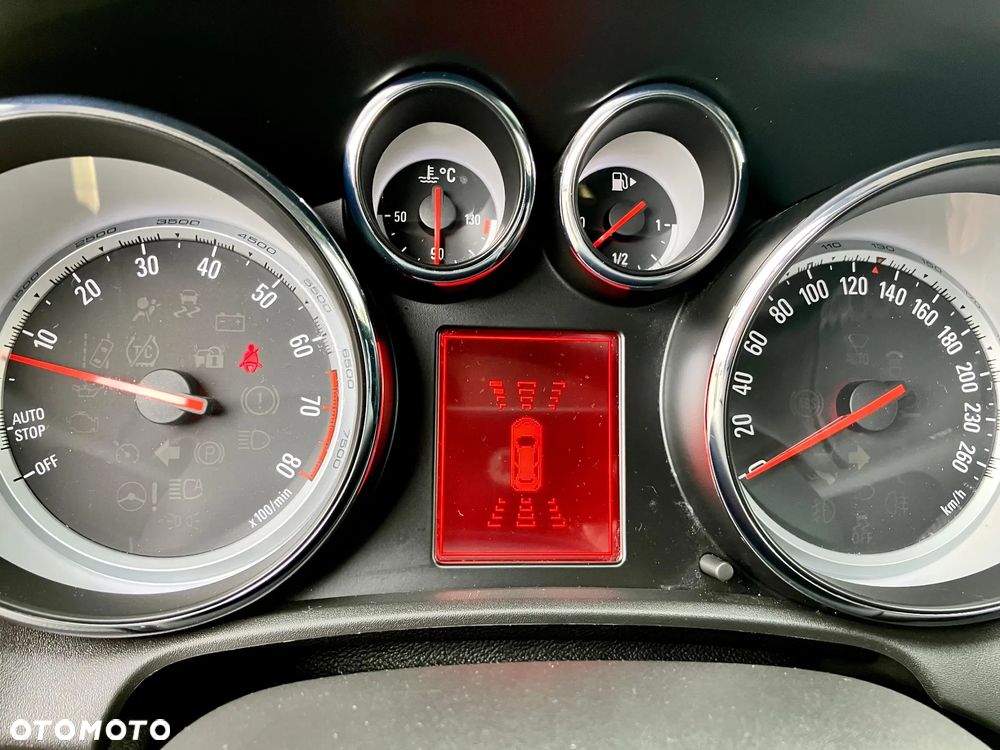 Opel Astra 1.4 Turbo Color Edition - 18