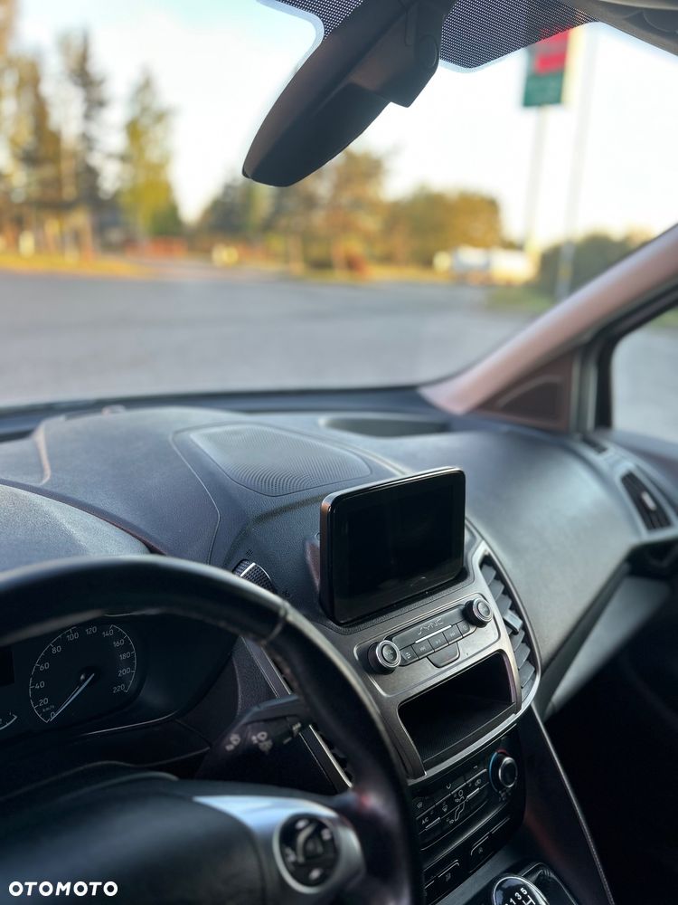 Ford Transit Connect - 15