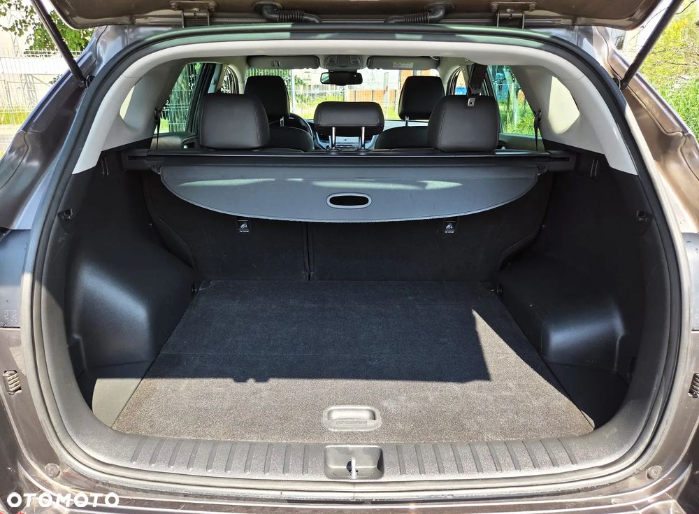 Hyundai Tucson 1.6 GDI BlueDrive Style 2WD - 38