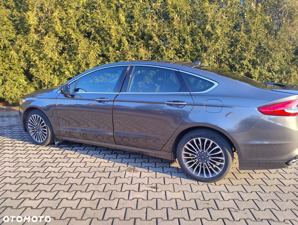 Ford Fusion 2.0 EcoBoost Titanium - 14