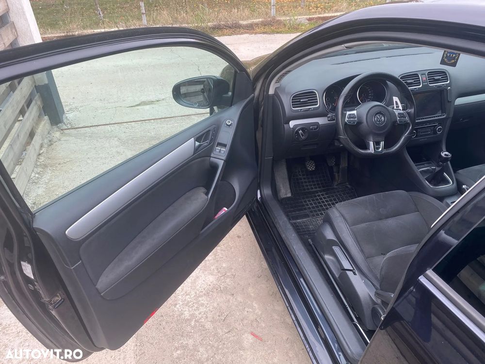 Volkswagen Golf 2.0 TDI DPF Highline - 8