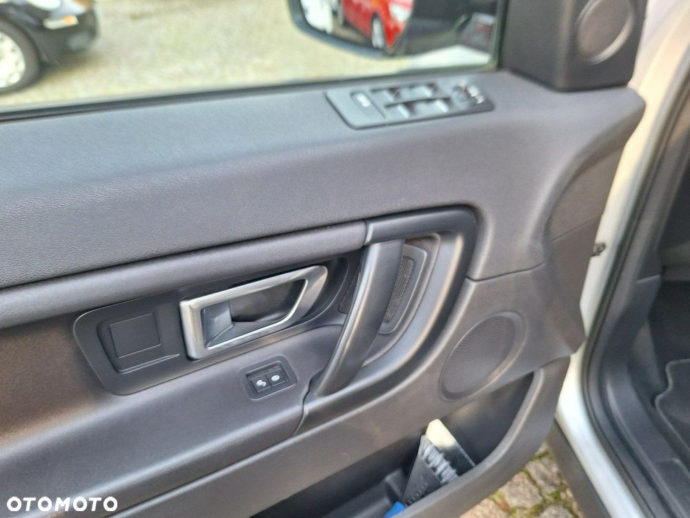 Land Rover Discovery Sport 2.0 TD4 HSE - 17