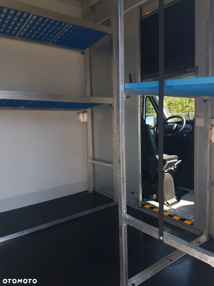 Iveco DAILY KONTENER NISKOPODŁOGOWY 4,43x2,23x2,42 SKLEP BAR KAMPER FOODTRUCK KLIMA KONIOWÓZ - 21