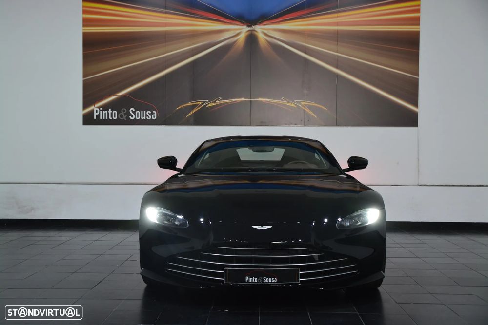 Aston Martin Vantage Coupe V8 - 4