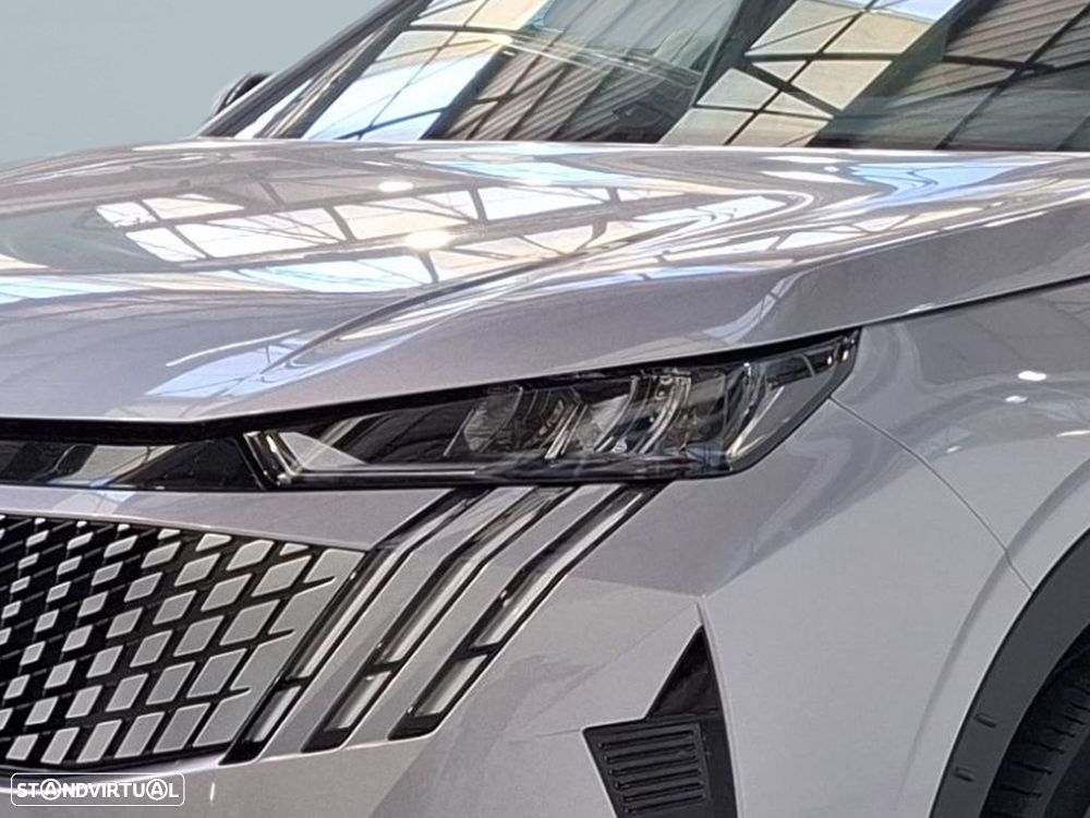 Peugeot 5008 1.2 Hybrid Allure e-DCS6 - 17