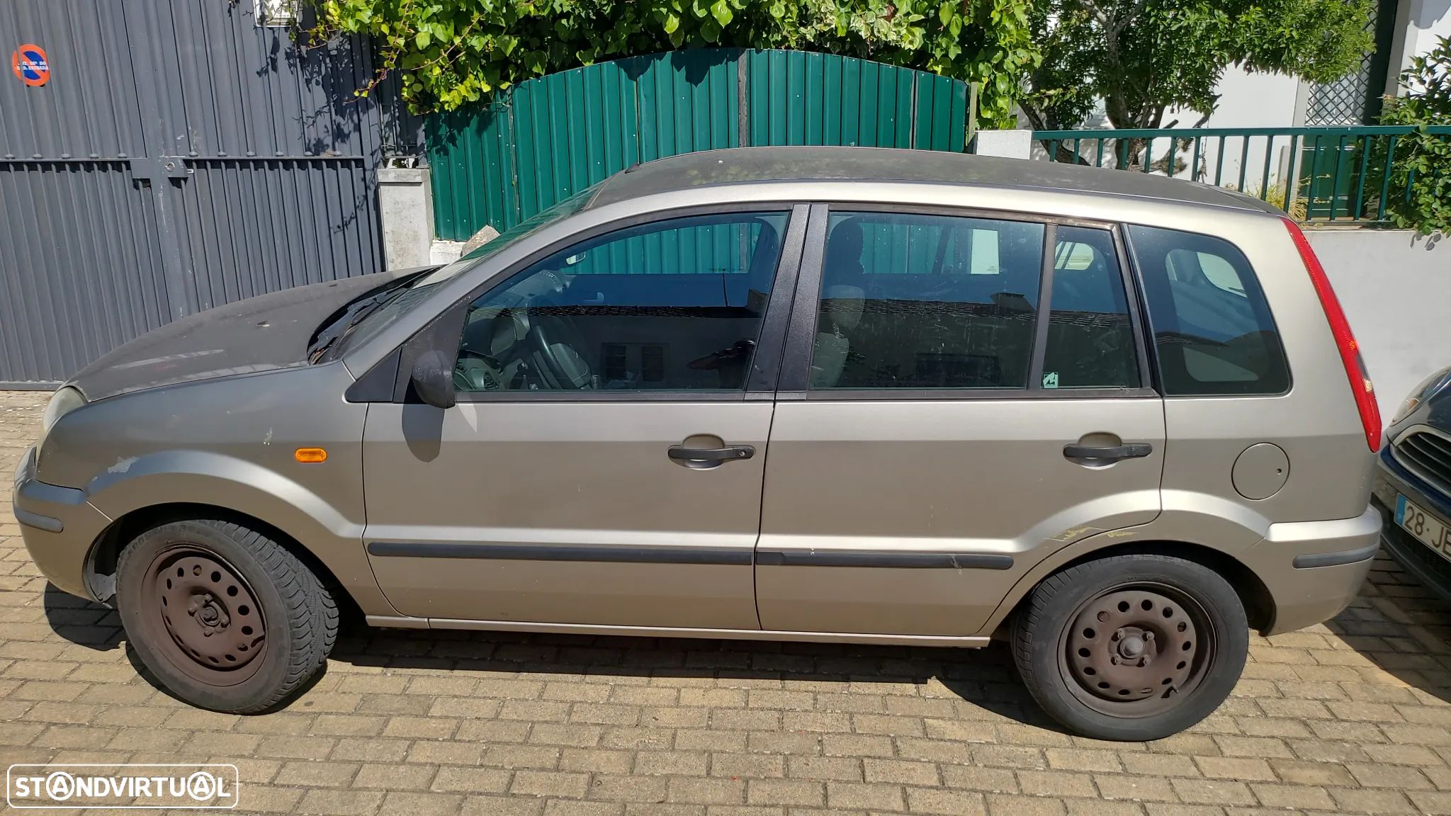 Ford Fusion - 1