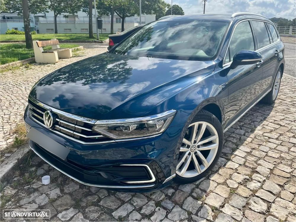 VW Passat Variant - 1