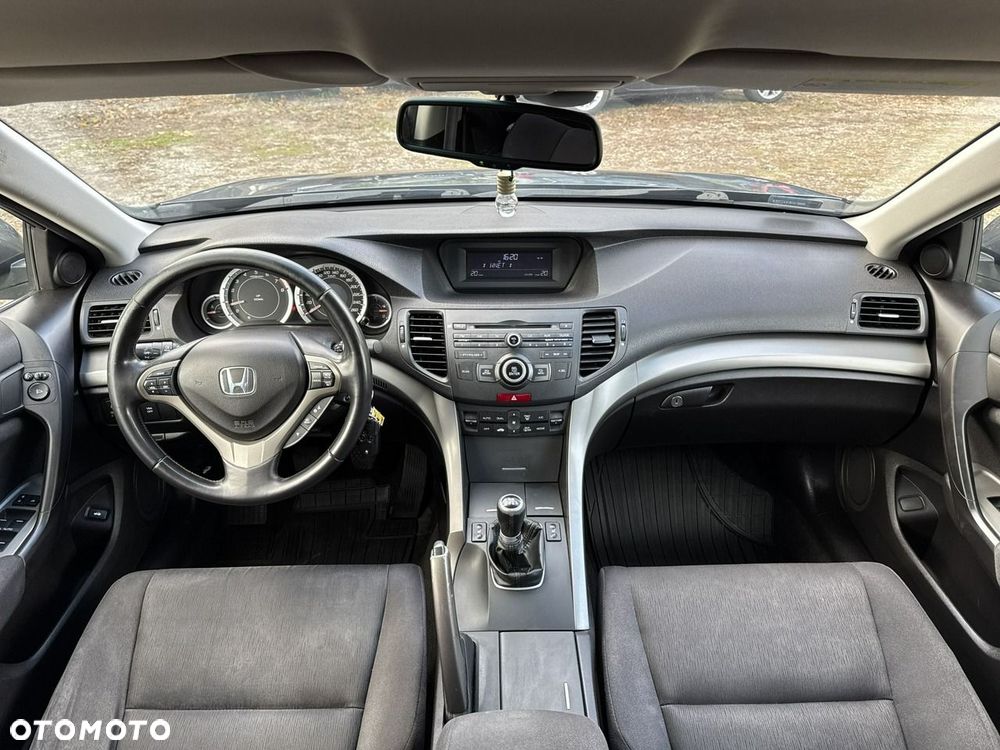 Honda Accord 2.0 Elegance - 24