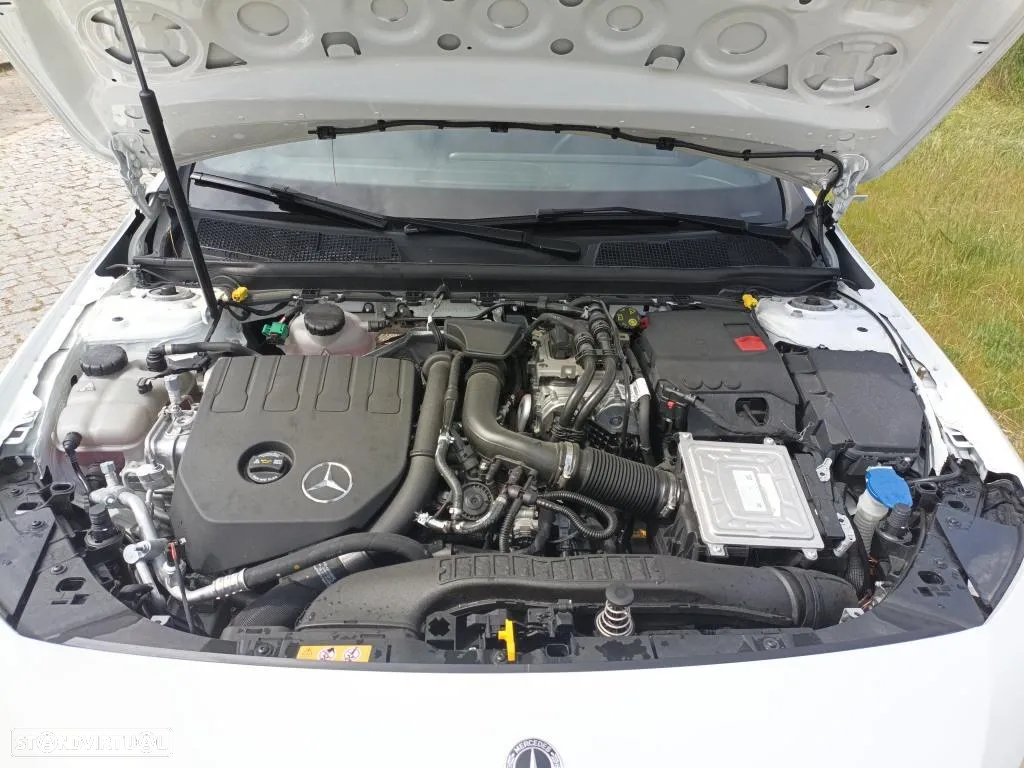 Mercedes-Benz A 250 e AMG Line - 32