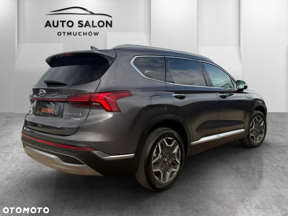 Hyundai Santa Fe - 4