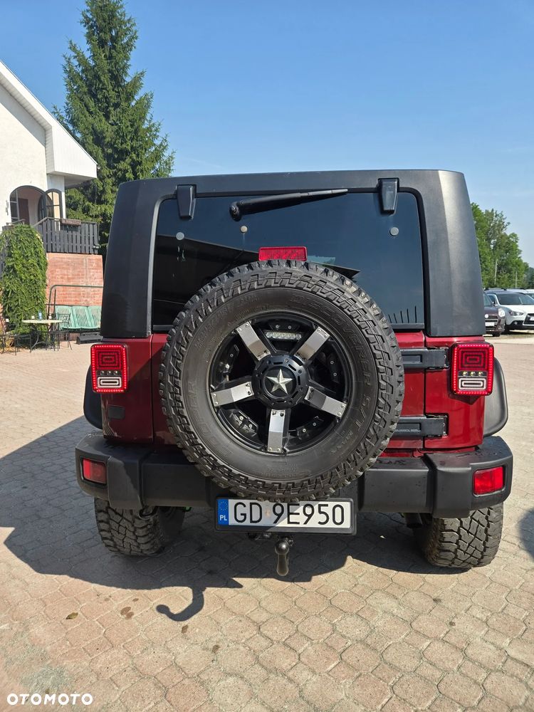 Jeep Wrangler Unlimited 3.8 Automatik Sahara - 8