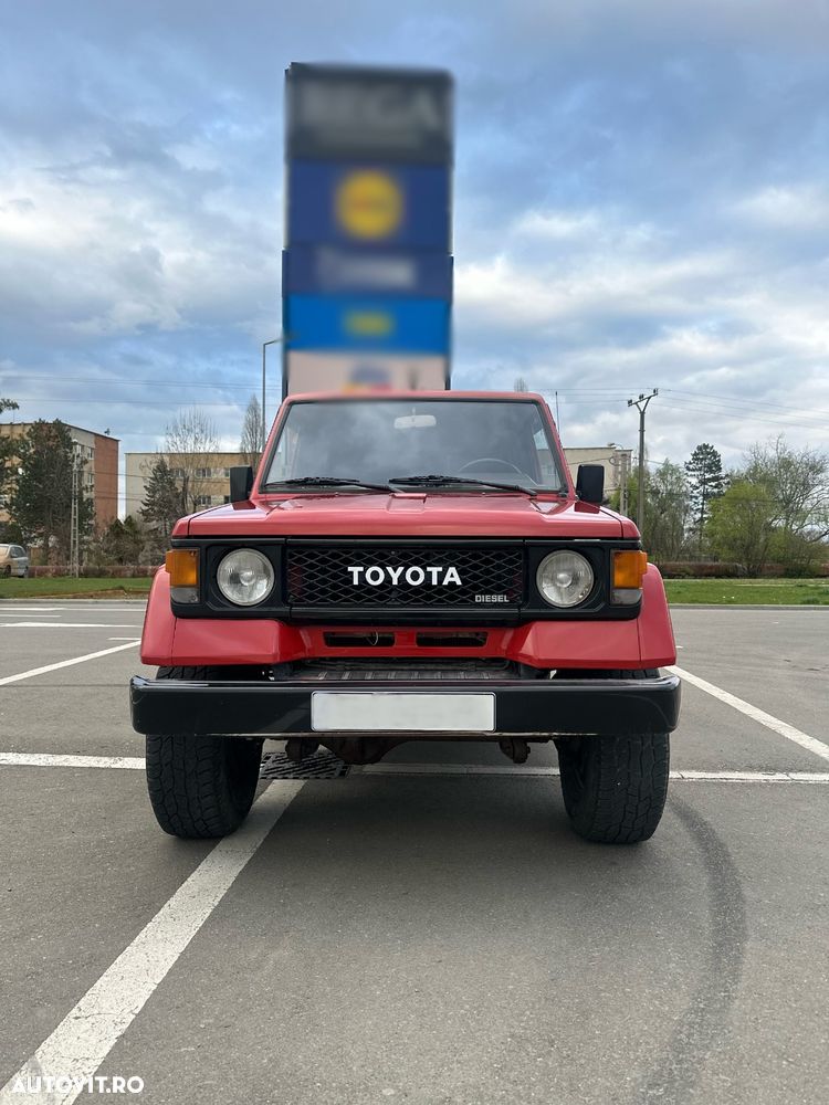 Toyota Land Cruiser - 2